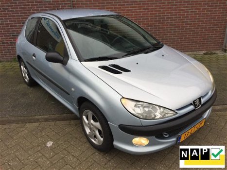 Peugeot 206 - ( ( ( V E R K O C H T ) ) ) - 1