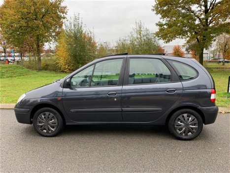 Renault Scénic - 1.6-16V Expression Sport 1 jaar apk - 1