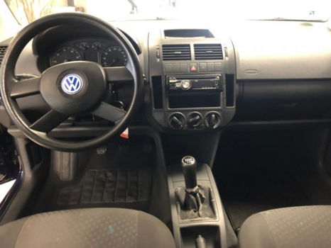 Volkswagen Polo - 1.4-16V Comfortline - 1