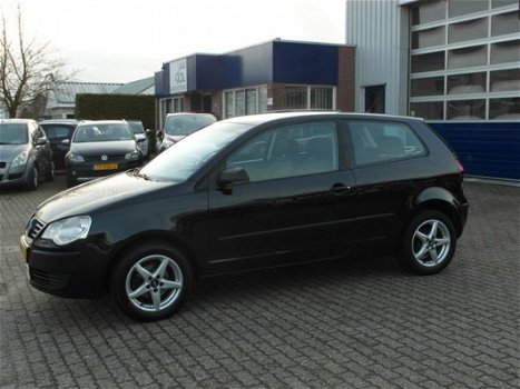 Volkswagen Polo - 1.2 Comfortline 44KW - airco - pdc - lmv - 1