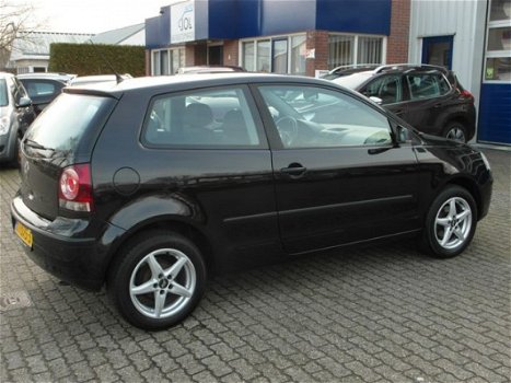 Volkswagen Polo - 1.2 Comfortline 44KW - airco - pdc - lmv - 1