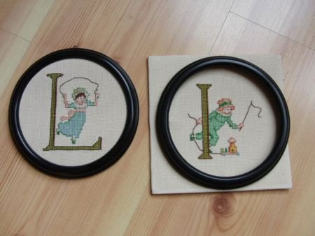 Borduur patronen: Oud Hollands alfabet met spelende kinderen - Afbeelding 2