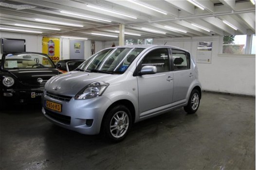 Daihatsu Sirion 2 - 1.3-16V Prestige - 1