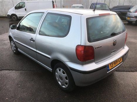 Volkswagen Polo - 1.4 Comfortline * met nieuwe apk - 1