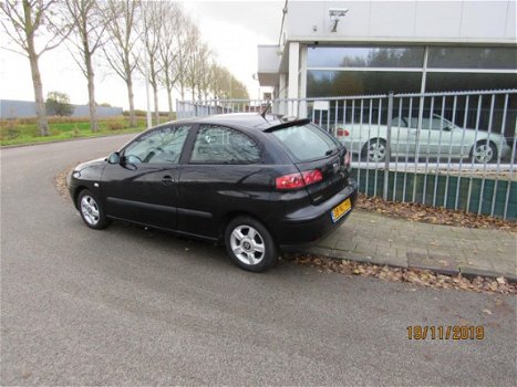 Seat Ibiza - 1.4-16V Stella automaat, stuurbekrachtiging, elektrische ramen - 1