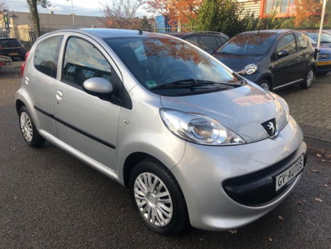 Peugeot 107 - 1.0/elec pakket /5 deurs /nieuwe apk - 1