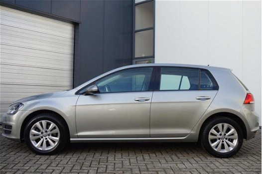 Volkswagen Golf - 1.6 TDI 81KW 5D - 1