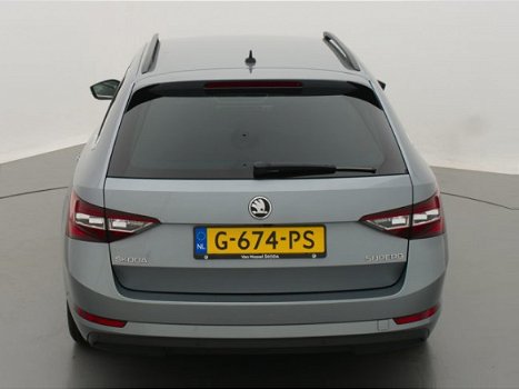 Skoda Superb Combi - 1.6TDI DSG-7(CAMERA/NAVI/PDC/STOELVER/MEMORYSTOEL) - 1