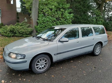 Volvo V70 - 2.4 Comfort Line Trekhaak - 1