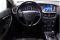 Volvo V40 - Euro6 2.0 D2 Aut. Navigatie CruiseControl ParkAssist 120pk - 1 - Thumbnail