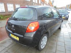 Renault Clio - 1.2-16V Special Line 3 deurs nwe apk airco