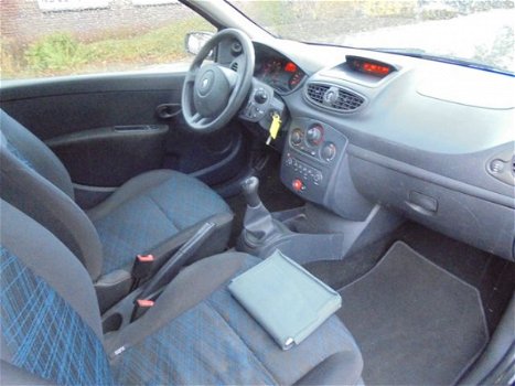 Renault Clio - 1.2-16V Special Line 3 deurs nwe apk airco - 1