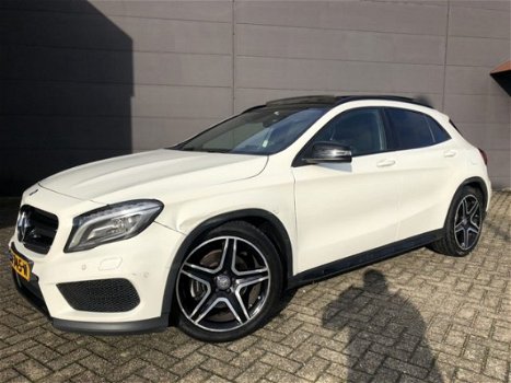 Mercedes-Benz GLA-Klasse - 220 CDI 4Matic Edition 1 AMG PANO - 1