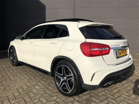 Mercedes-Benz GLA-Klasse - 220 CDI 4Matic Edition 1 AMG PANO - 1