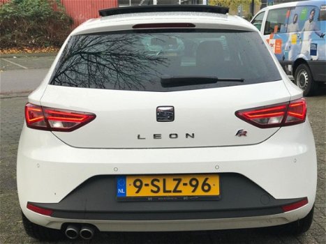 Seat Leon - 2.0 TDI FR Business Sport BJ: 2013 Pano Line Assist Led Leder Navi Stoelverw. N.a.p - 1