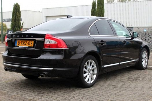 Volvo S80 - D4 180pk Autom. Summum + Xenon + Leder + Navi + S-Dak - 1