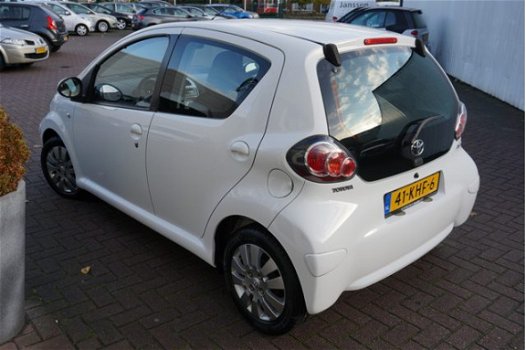 Toyota Aygo - 1.0I-12V Xcite White - 1