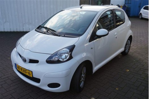 Toyota Aygo - 1.0I-12V Xcite White - 1