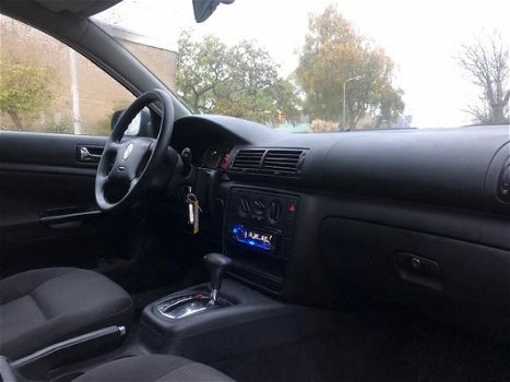 Volkswagen Passat - 2.0 2002 Airco Automaat Weinig kilometers NAP - 1