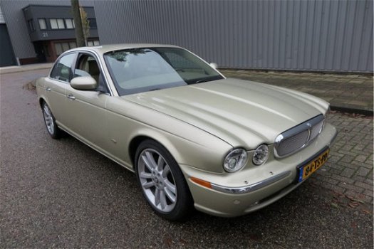 Jaguar XJ - 4.2 V8 Sovereign 103.000 Km NL-Auto van 2e eigenaar - 1