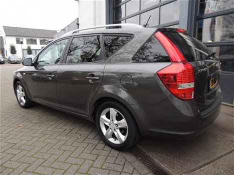 Kia Cee'd Sporty Wagon - CEED 1.4 CVVT - 1