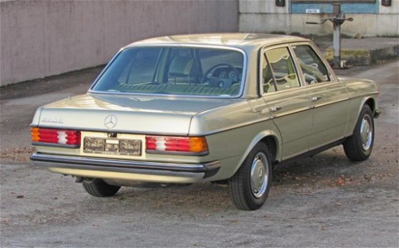 Mercedes-Benz 200-280 (W123) - 200-serie (300 D 5 cyl. airco leder - 1