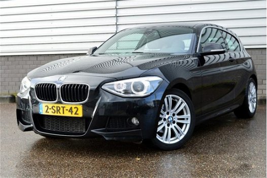 BMW 1-serie - 114i Upgrade Edition M-Sport RIJKLAAR PRIJS-GARANTIE Leder Sport Interieur Navigatie X - 1