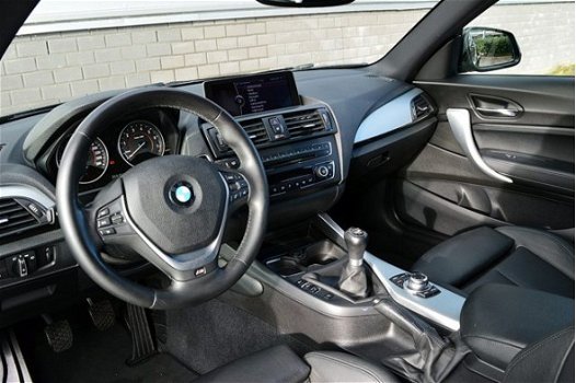 BMW 1-serie - 114i Upgrade Edition M-Sport RIJKLAAR PRIJS-GARANTIE Leder Sport Interieur Navigatie X - 1