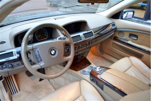 BMW 7-serie - 760Li V12 HIGH EXECUTIVE/ AUTOMAAT/ TV/ KOELKAST/ LEDER/ ECC/ LMV/ CV/ YOUNGTIMER - VO - 1