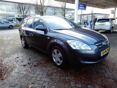 Kia Cee'd Sporty Wagon - 1.4 X-tra goed onderhoudende auto - 1