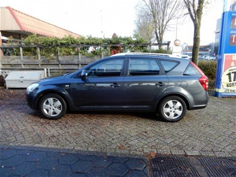 Kia Cee'd Sporty Wagon - 1.4 X-tra goed onderhoudende auto - 1