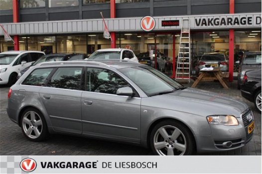 Audi A4 Avant - 2.0 TFSI quattro Pro Line nav bose onderhoud en distributie en ketting gedaan rij kl - 1