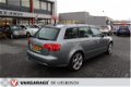 Audi A4 Avant - 2.0 TFSI quattro Pro Line nav bose onderhoud en distributie en ketting gedaan rij kl - 1 - Thumbnail