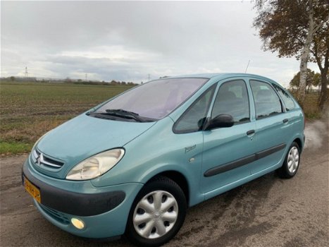 Citroën Xsara Picasso - 1.8i-16V Différence 2 140.000 km - 1