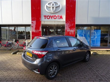 Toyota Yaris - 1.5 Hybrid Dynamic / Keyless Entry / Navigatie / DAB / Parkeercamera / Bluetooth / Li - 1