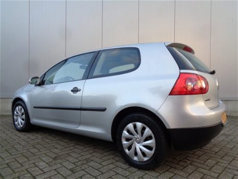 Volkswagen Golf - 1.6 FSI Turijn 116PK Clima Cruise 6-Bak - 1