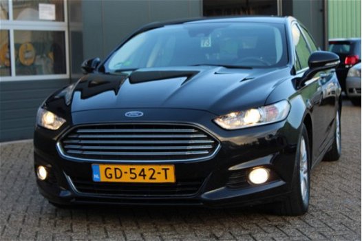 Ford Mondeo - 1.6 TDCi Titanium (116pk) Navi-app /Climat /Cruise /LED /Blueth. /Armsteun /MIstl. /Ch - 1