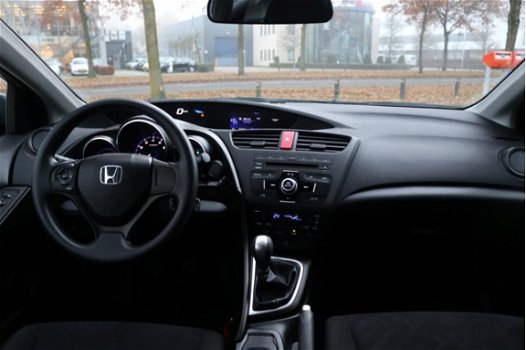 Honda Civic - 1.8i-Vtec Comfort 5 Drs - All in rijklaarprijs | Clima | 24/36 mnd Gar. | Trekhaak - 1