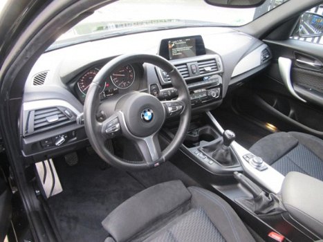 BMW 1-serie - 116i M-PAKKET/XENON/PDC/ECC/NAVI/KEY-LESS - 1