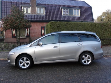 Mitsubishi Grandis - 2.4-16V 7 Pers, trekhaak, winterbanden, clima, cruise contr - 1