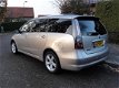 Mitsubishi Grandis - 2.4-16V 7 Pers, trekhaak, winterbanden, clima, cruise contr - 1 - Thumbnail