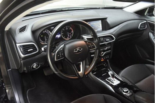 Infiniti Q30 - (J) 1.5 DCI Business Aut. [ Navi Xenon PDC Clima Cruise ] - 1