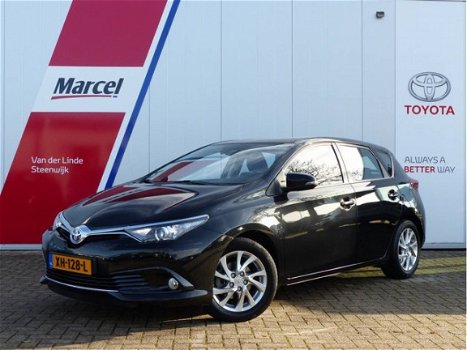 Toyota Auris - 1.8 Full Hybrid Volcano Edition Navi Clima Cruise - 1