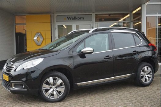 Peugeot 2008 - 1.2 PureTech 110pk Allure // NAVIGATIE // TREKHAAK // GLAZEN DAK // - 1