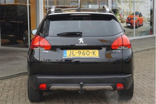 Peugeot 2008 - 1.2 PureTech 110pk Allure // NAVIGATIE // TREKHAAK // GLAZEN DAK // - 1