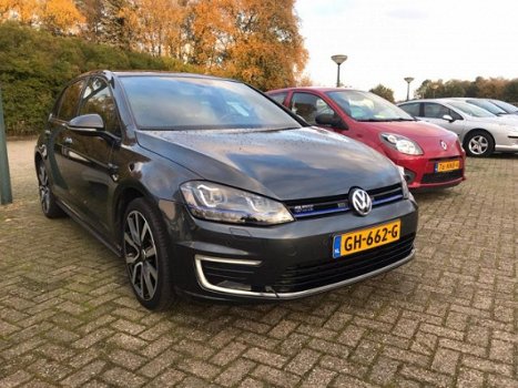 Volkswagen Golf - 1.4 TSI GTE - 1