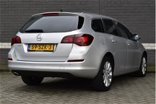 Opel Astra - 1.4T 120pk Cosmo / Navi / PDC / Clima