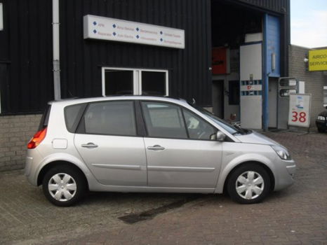 Renault Scénic - 1.5 dCi Business Line * Airco * Grootbeeld Navigatie * Panoramadak * Parkeersensore - 1