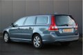 Volvo V70 - 1.6 D2 Kinetic Navigatie/Camera/Parkeersensor/86500km/Nap - 1 - Thumbnail
