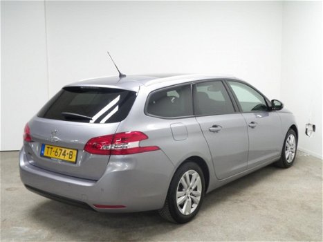 Peugeot 308 - 1.2 PureTech 110pk Blue Lease Executive met Navigatie - 1